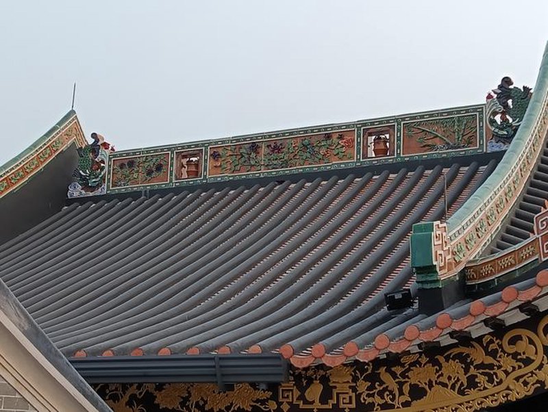 仿古琉璃瓦：引领传统建筑美学新潮流
